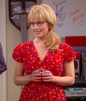 The grown-up Bernadette that we see in The Big Bang Theory is more than capable of standing up for herself, and there are even some occasions when she has been accused of being a bully. . Why does bernadette always wear dresses